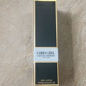 Good Girl Carolina Herrera New York Body Lotion 6.8 FL OZ